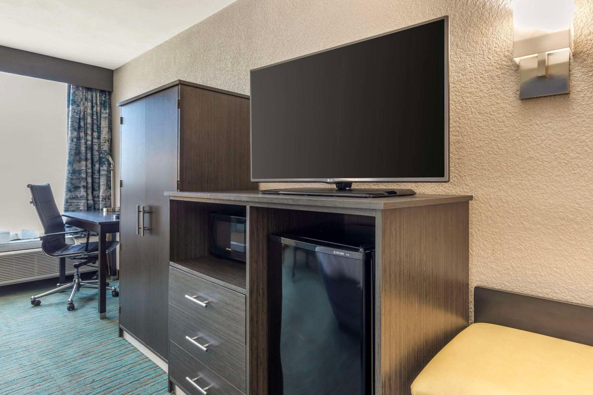 Comfort Inn Dallas North Love Field Airport Εξωτερικό φωτογραφία